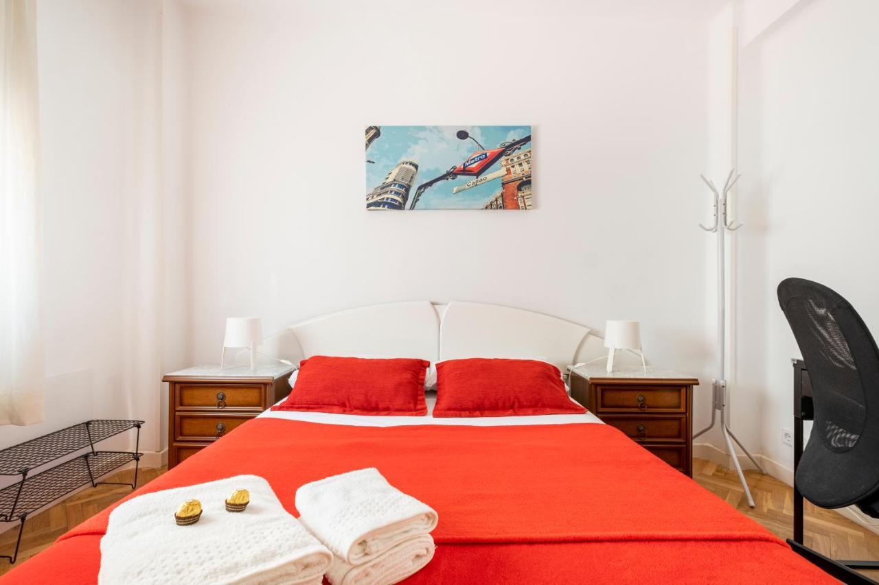 Madrid Center Room Private 7 Minutes Or 4 Metro Stops エクステリア 写真